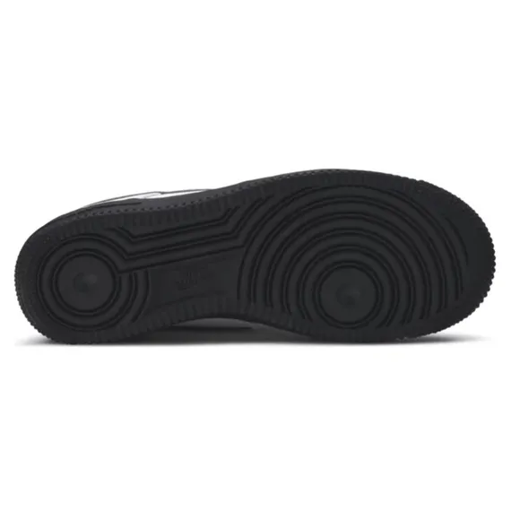 Nike Air Force 1 Low Black Sole