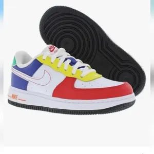 Nike Air Force 1 Low LV8 Sneakers