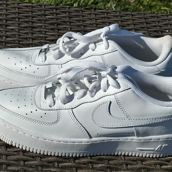 Nike Air Force 1 White Sneakers with Textured Leather and Slim Profile