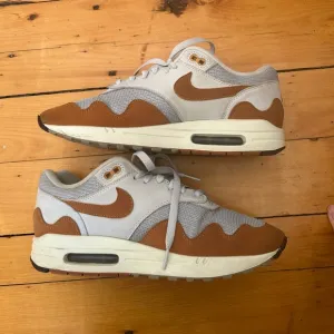 Nike Air Max 1 “PATTA” Burnt Orange Rust Sneakers