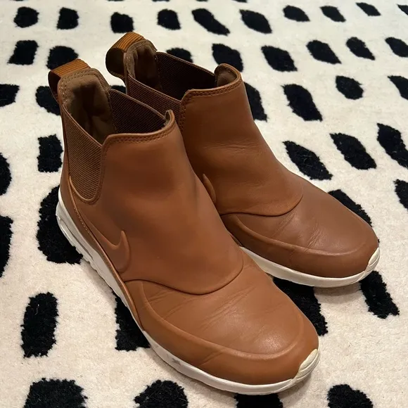 Nike air max thea mid leather chelsea boot sneakers tan womens size 8