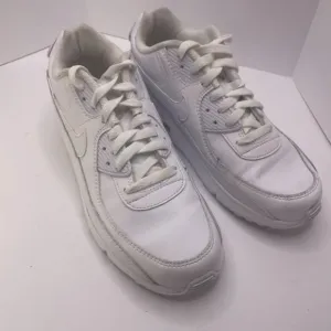 Nike Air Max White Sneakers CD6864-100‎ Size 6.5Y Women's 8