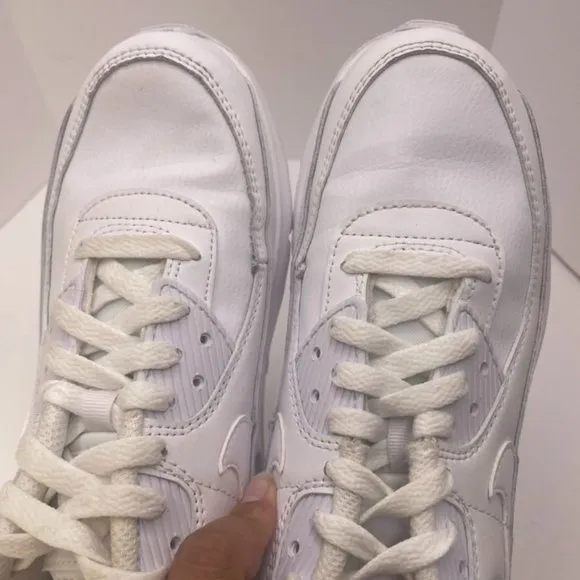 Nike Air Max White Sneakers CD6864-100‎ Size 6.5Y Women's 8
