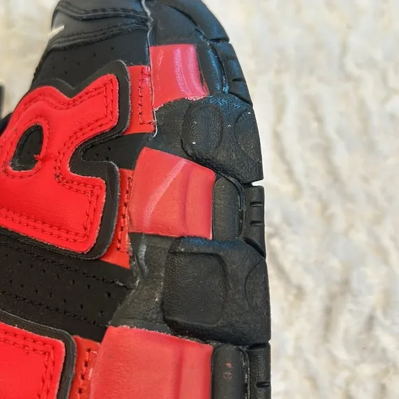 Nike Air More Uptempo '96 Black and University Red sneakers boy 7 years NWOB