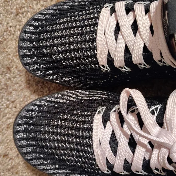 Nike Air Vapormax 3.0 Women's Black/White/Pink/Gold Flyknit Sneakers Sz 9