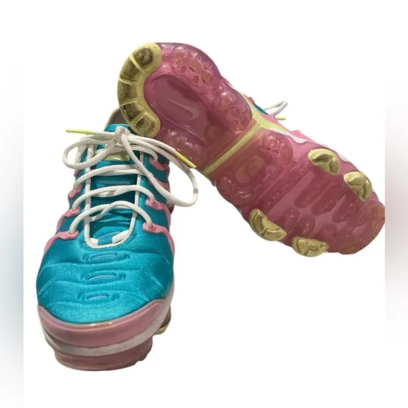 Nike Air VaporMax Plus Teal Pink Sneakers