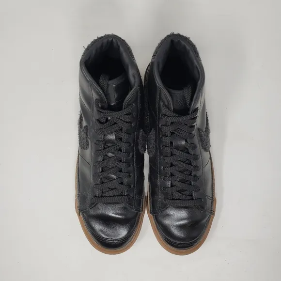 Nike Blazer mid sneakers black leather embroidered swoosh gum sole size 9