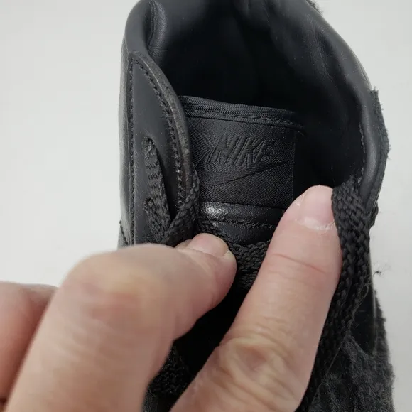 Nike Blazer mid sneakers black leather embroidered swoosh gum sole size 9
