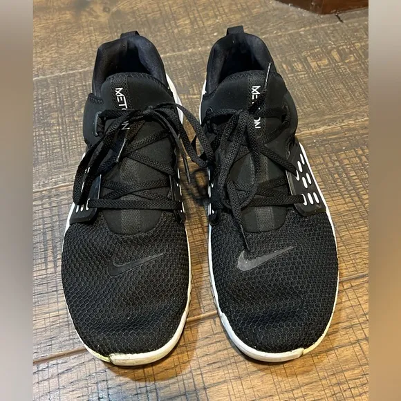 Nike Free Metcon Black Sneakers Mens size 10.5