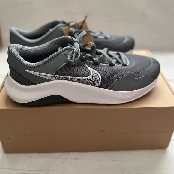 Nike Legend Essential Trainers Grey Men’s Size 9.5 New In Box