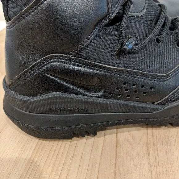 Nike MENS 6 WOMENS 7.5 SFB Field 2 8&quot; Military Combat Boots Black AO7507-001