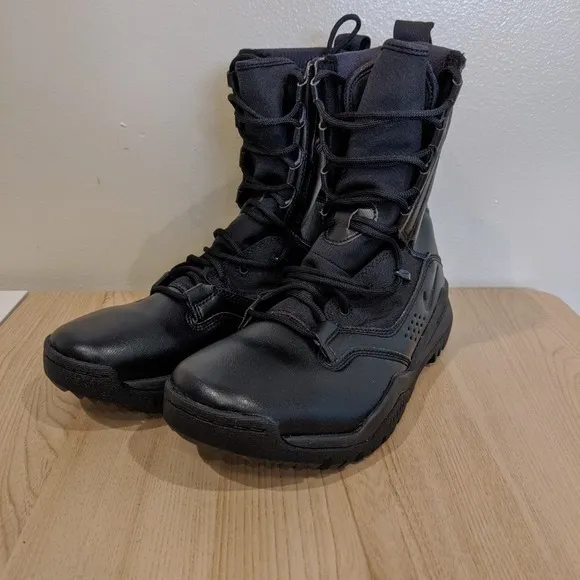 Nike MENS 6 WOMENS 7.5 SFB Field 2 8&quot; Military Combat Boots Black AO7507-001