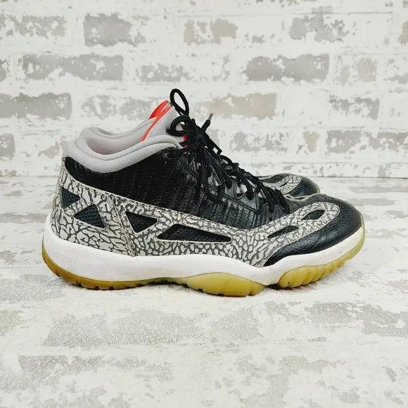 Nike Men's Air Jordan 11 Retro Low IE 'Black Cement' Athleisure Sneakers O352