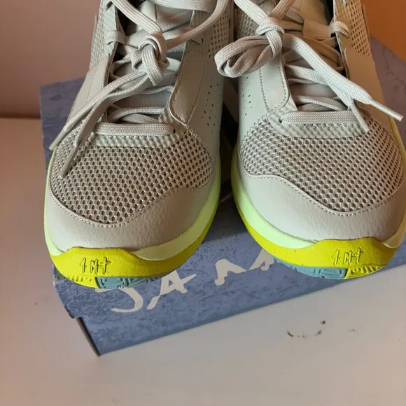 ❤️Nike NWT Ja Morant Gray and Lime Green Sneakers
