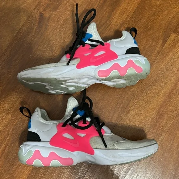 Nike Presto React White Blue and pink