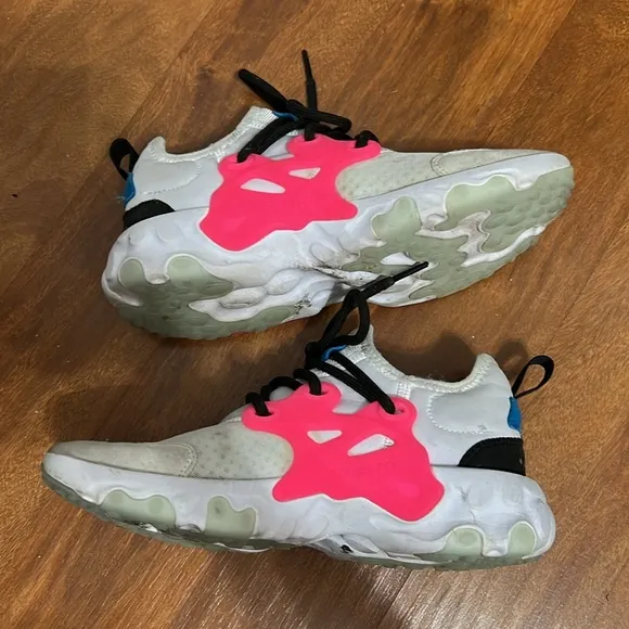 Nike Presto React White Blue and pink