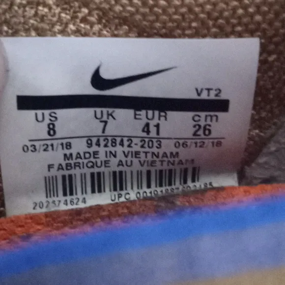 Nike  Rare Air VaporMax Fly Knit 2 Golden Beige Racer Blue Orange