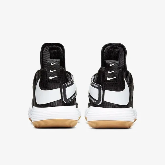 Nike React HyperSet Sneakers