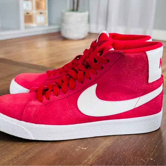 Nike SB Zoom Blazer Mid Shoe Red High-Top Sneakers