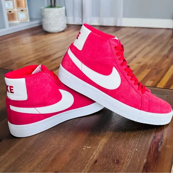 Nike SB Zoom Blazer Mid Shoe Red High-Top Sneakers