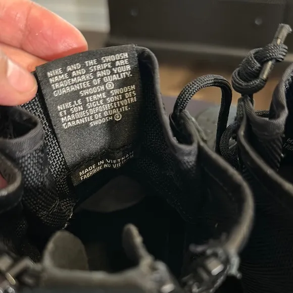 Nike SF Air Force 1 Mid Black Gum. 5Y. No original box.