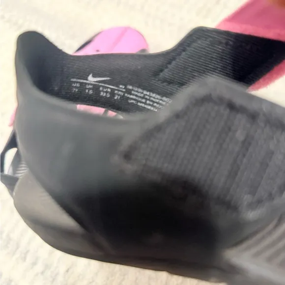 Nike Sunray Protect 2 Sandals PS 2Y Pink Black Girls Water