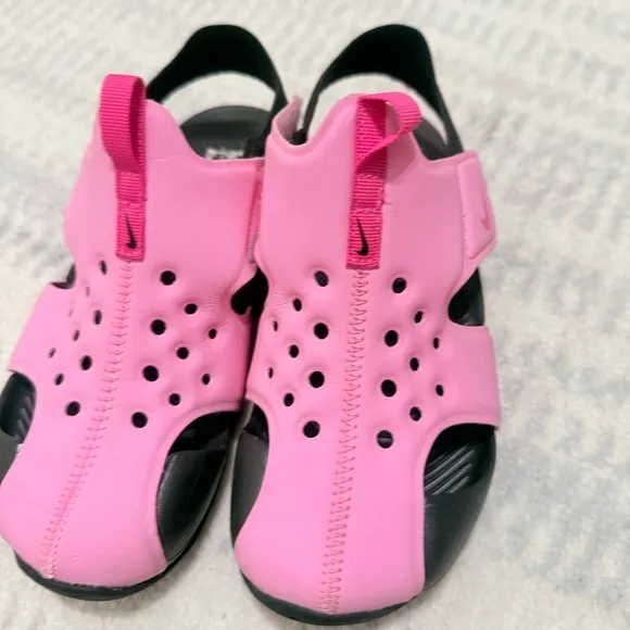 Nike Sunray Protect 2 Sandals PS 2Y Pink Black Girls Water