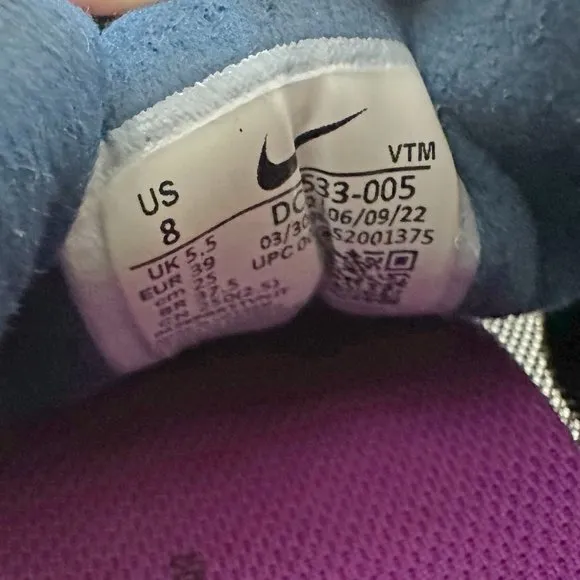 Nike Waffle One Sneakers