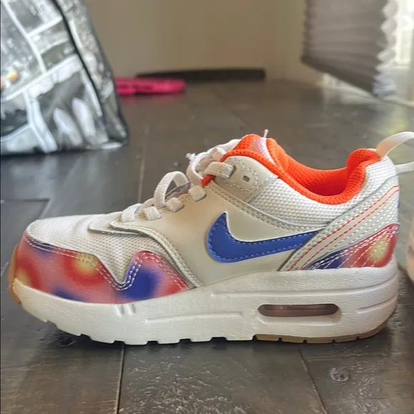 Nike White and Blue Air Max Sneakers