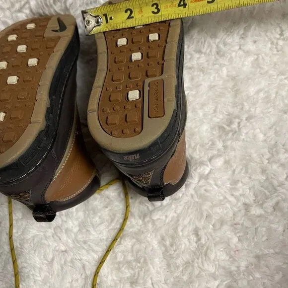 Nike Woodside ACG All Weather Kids Boots Tan / British 415079-200. Size 2Y
