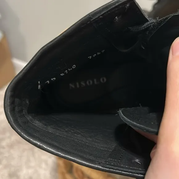 Nisolo Amalia All Weather Black Leather Boots Lace Up 7.5