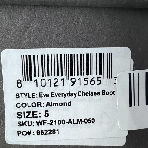 Nisolo Eva Everyday Chelsea Leather Ankle Boots Almond Pull On Women's US 5