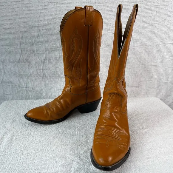 Nocona Vintage Western Cowboy Boots Mens 8D Tan Leather Altered and Stained boot