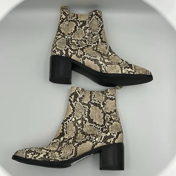 Nordstrom Nohazina-Lea Snakeskin Embossed Leather Block Heel Pull On Boots NWT