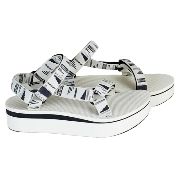 NWB Teva womens flatform universal strappy platform sandals chara bright white
