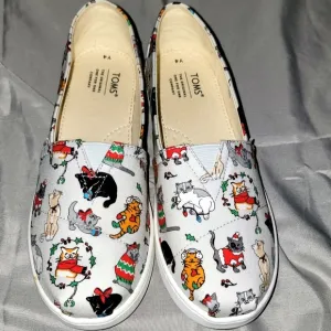 👧🏾🐱🩰NWB TOMS Girls Belmont Holiday Cats Flats👧🏾🐱🩰 Size: 4Y