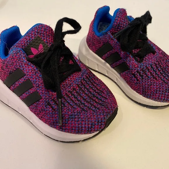 NWOB Adidas swift run sneakers - toddler 4K