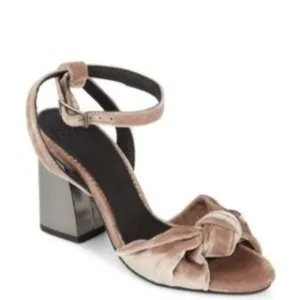 NWOB Alex   Alex Velvet Ankle Wrap Block Heel Sandals Sz-8/38