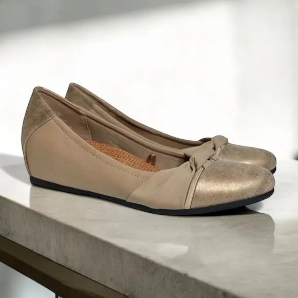 NWOB BareTraps | Hidden Heel Mitsy Flats Slip On Flats Posture Beige