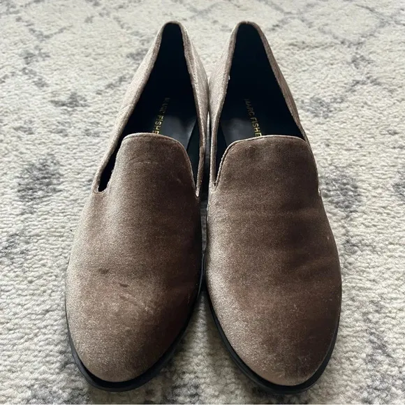 NWOB MARC FISHER Traycee Velvet Loafer