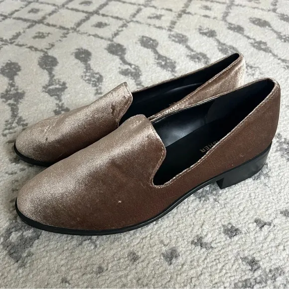 NWOB MARC FISHER Traycee Velvet Loafer