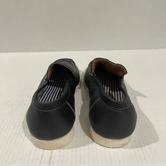 NWOB Men’s Black Loafers Slip On Shoes Set Of 2 Size 9 US NEW!