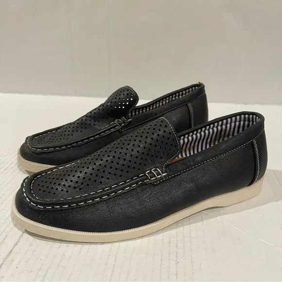 NWOB Men’s Black Loafers Slip On Shoes Set Of 2 Size 9 US NEW!