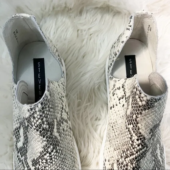 NWOB Steve Madden Canares Snakeskin Suede Sneakers