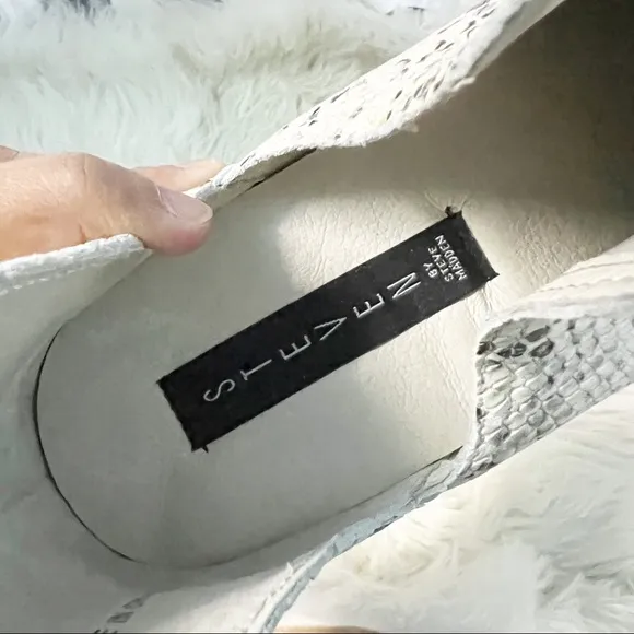 NWOB Steve Madden Canares Snakeskin Suede Sneakers