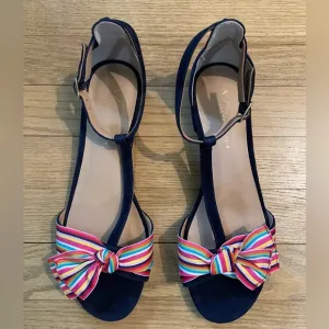 NWOT - ANTHROPOLOGIE “Elenore” Navy Blue Suede T-Strap Sandals with Bows / Sz 9