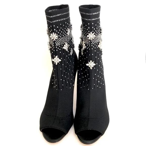 NWOT Badgley Mischka VIVI rhinestone sock booties. Sz 6. Glistening jewels.Black