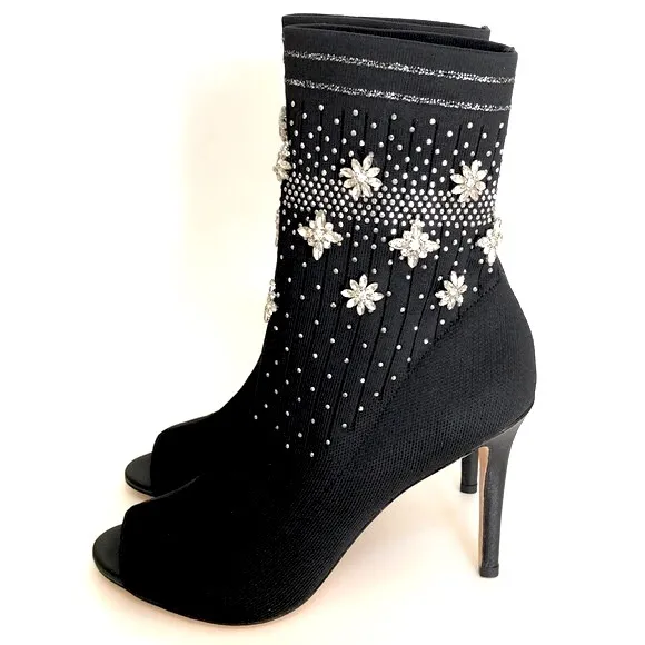 NWOT Badgley Mischka VIVI rhinestone sock booties. Sz 6. Glistening jewels.Black