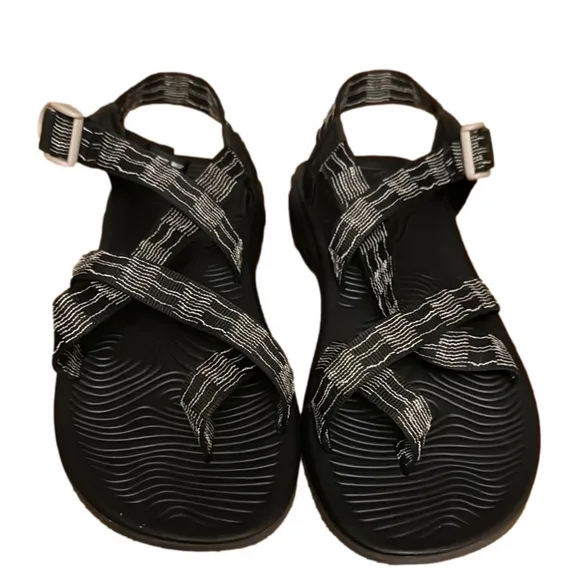 NWOT CHACO Z Cloud Hiking Strappy Classic Sandals Black White Size 10