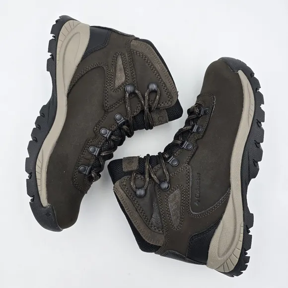 NWOT Columbia Women’s Newton Ridge™ Plus Waterproof Hiking Boots, Size 6